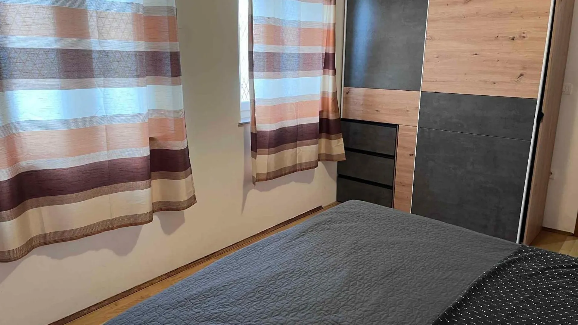 Apartment In Malinska - Insel Krk 53134